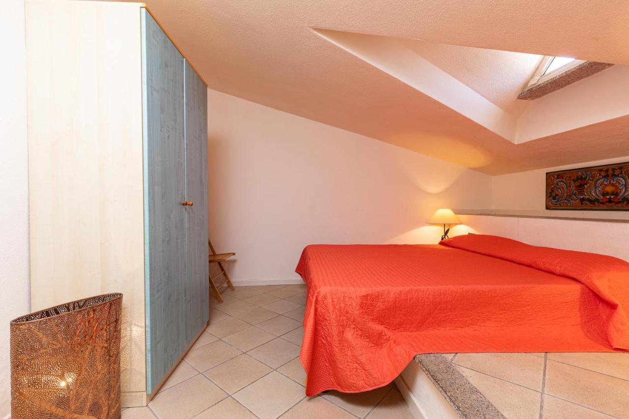 Casa Vacanze Baia Del Faro Palau Kültér fotó